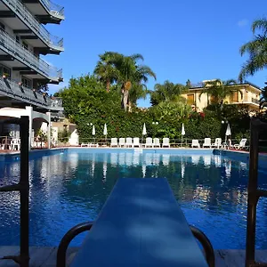 Hotel Wave, Acireale